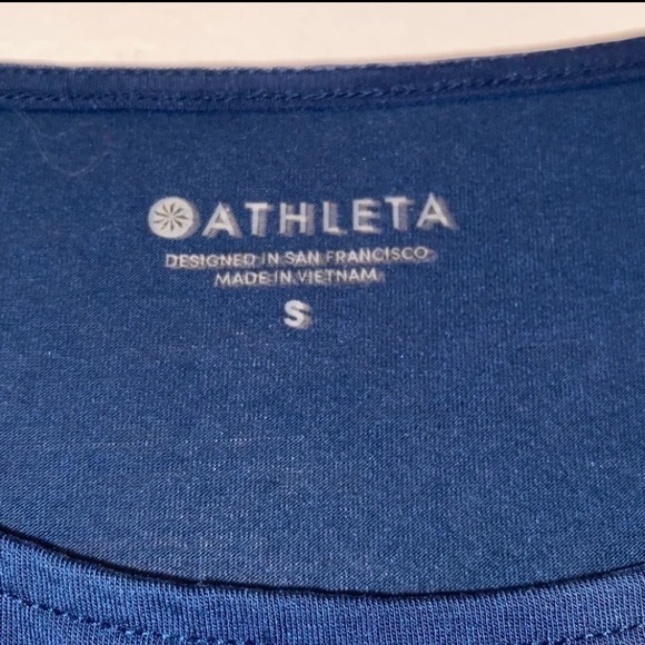 Athleta blue long sleeve top - Picture 2 of 3